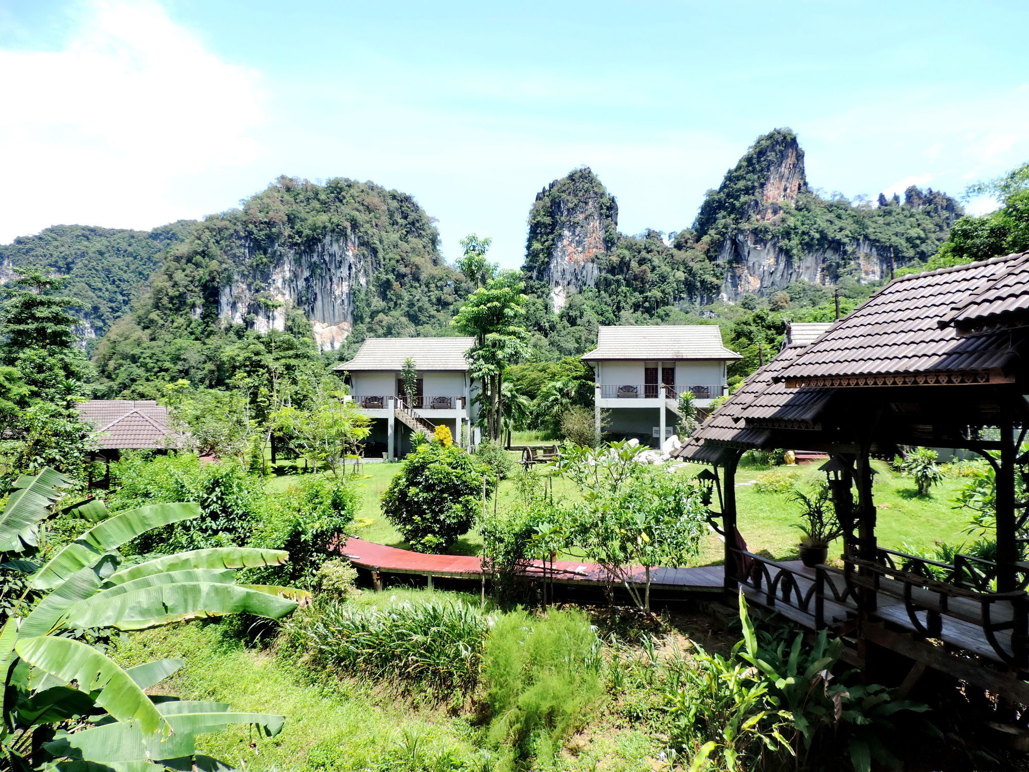 Montania Lifestyle Hotel Phanom Exterior photo