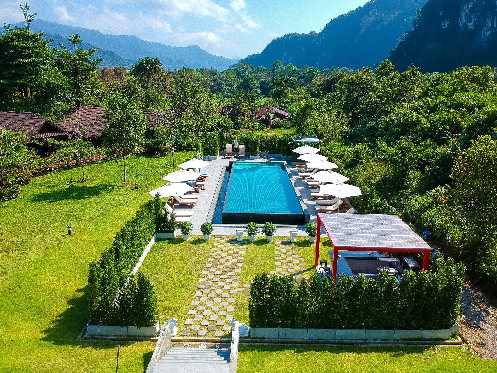Montania Lifestyle Hotel Phanom Exterior photo
